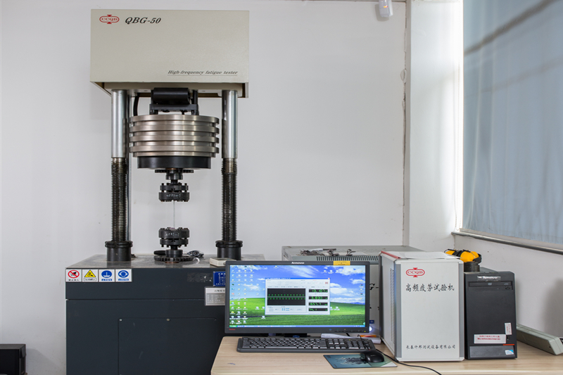 ВИСОКОЧЕСТОТНА-МАШИНА ЗА ИЗПИТВАНЕ-УМОРА